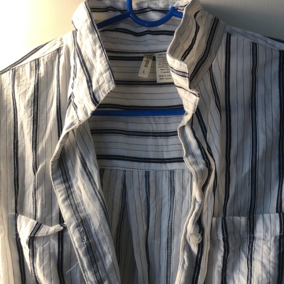 Short sleeve Button up tie waist striped dress - Picture 4 of 4
